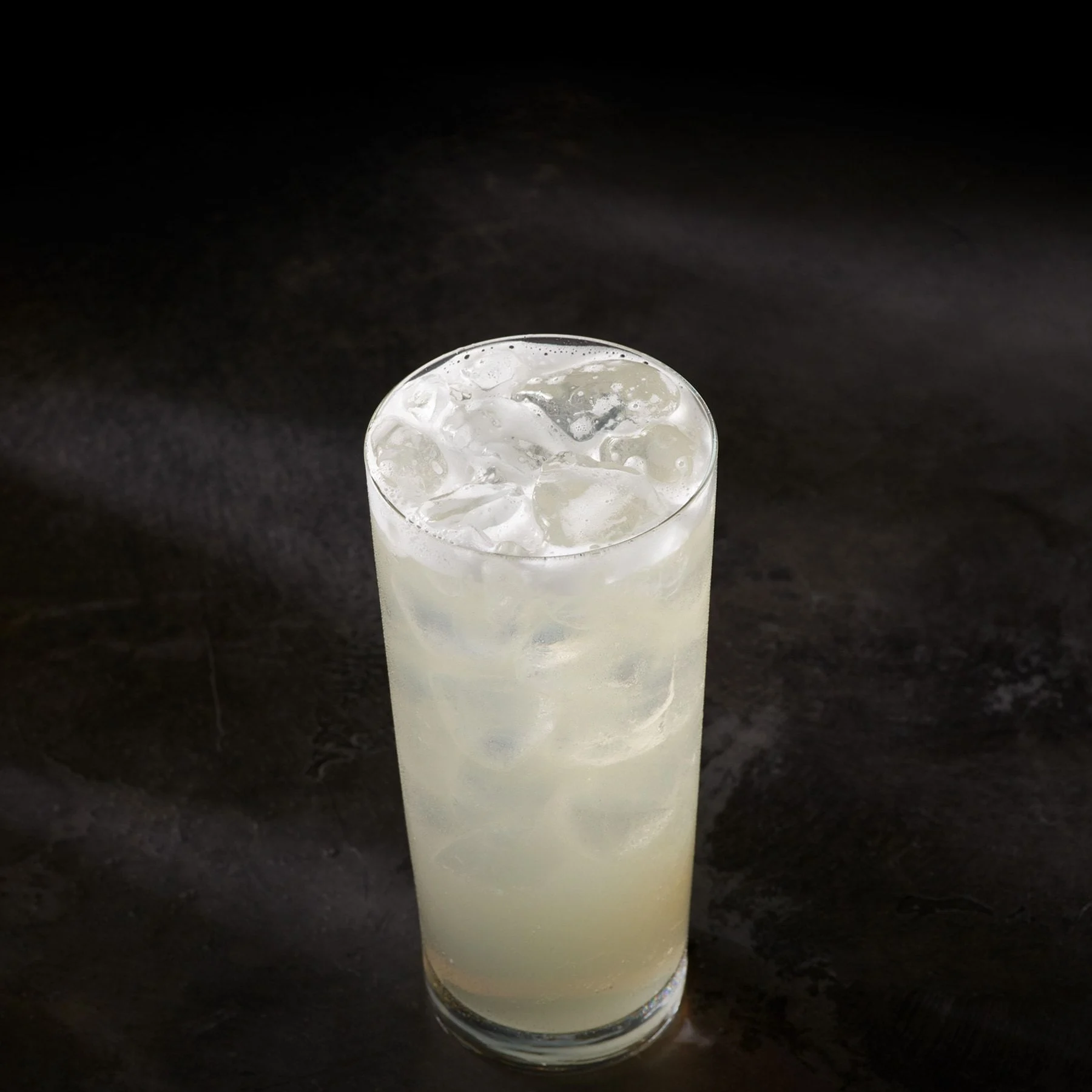 Teavana® Shaken Iced Peach Green Tea Lemonade